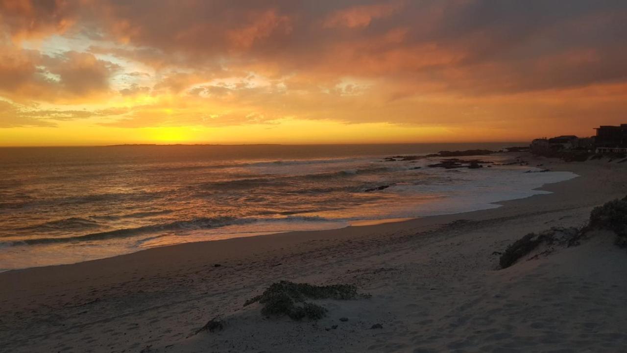 Infinity 602 * Bloubergstrand